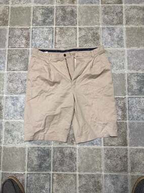 Dockers Men's Khaki Pleated Chino Shorts Size 34